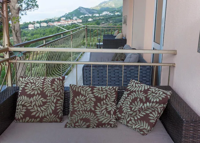 Guest house Valentina 3*